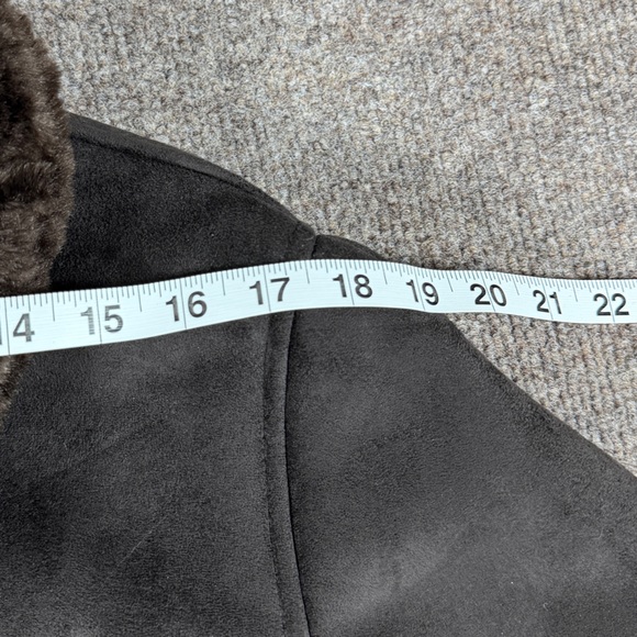 Brown jacket - Picture 12 of 16